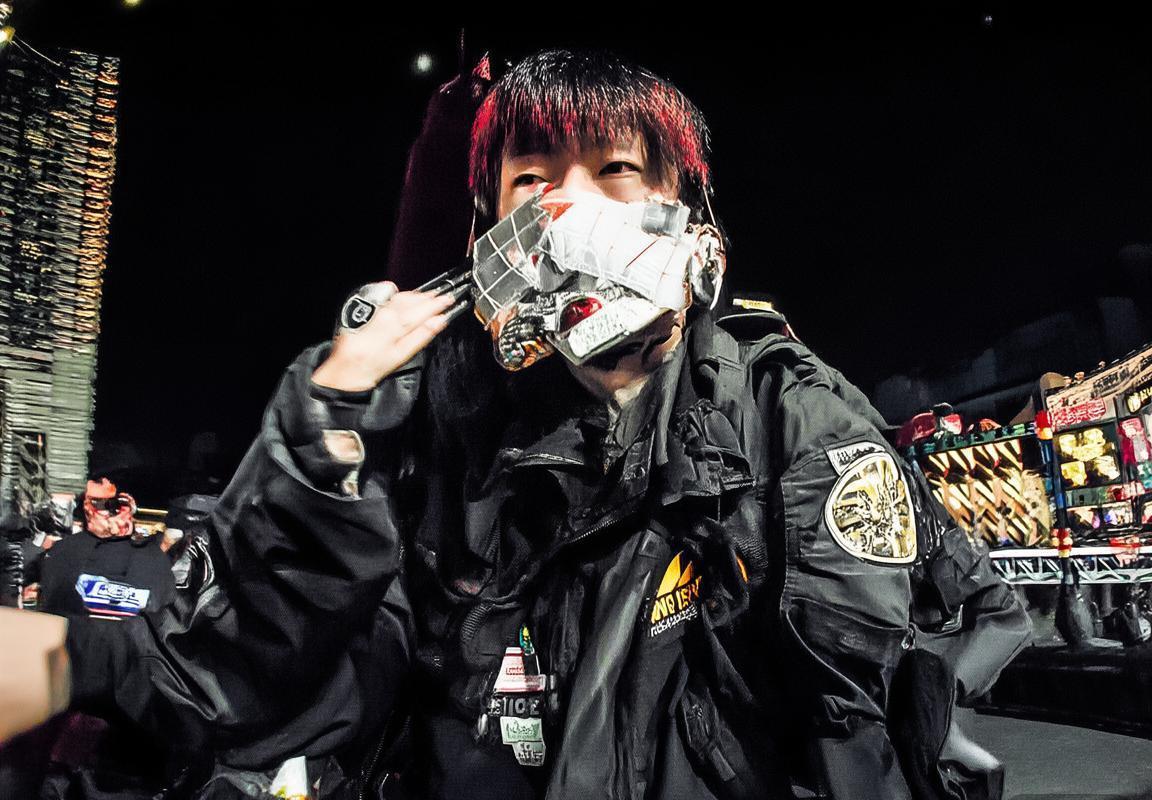 欧冠逆转！瓜迪奥拉在伯纳乌的变奏：曼城以非典型方式击败皇马